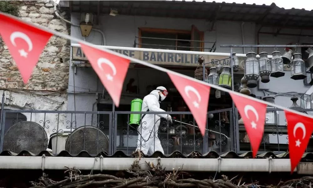 Μεγάλο πλήγμα στην Τουρκία ο κορονοϊός: "Ο αριθμός των θανάτων ξεπέρασε τους 11.000"